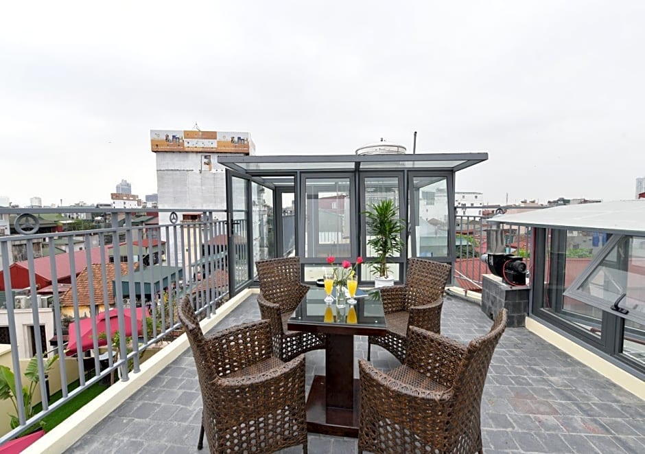 Bella Rosa Trendy Hotel