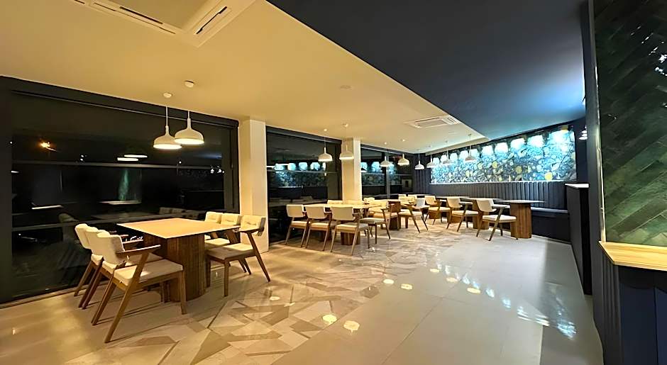 Heaven Premium Airport Hotel