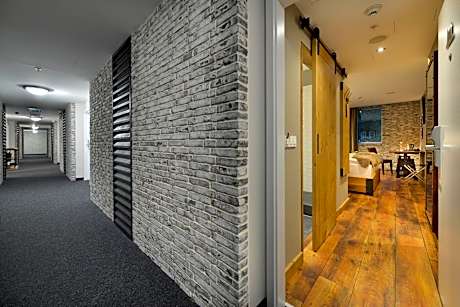 Wilson Executive Double Room (including daily refilled free mini bar)