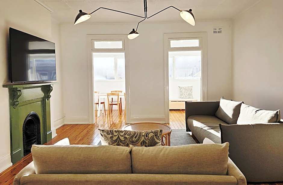 Crown Hotel Surry Hills