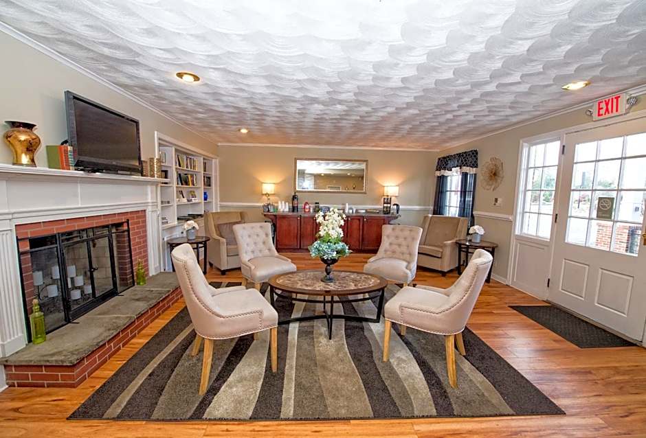 Colonial Inn Seekonk