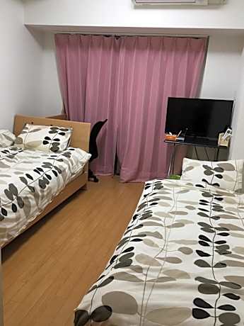 Twin Bed Room