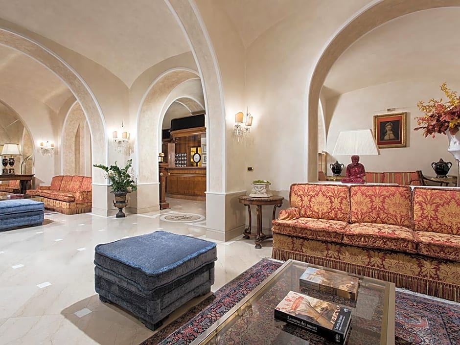 Marcella Royal Hotel