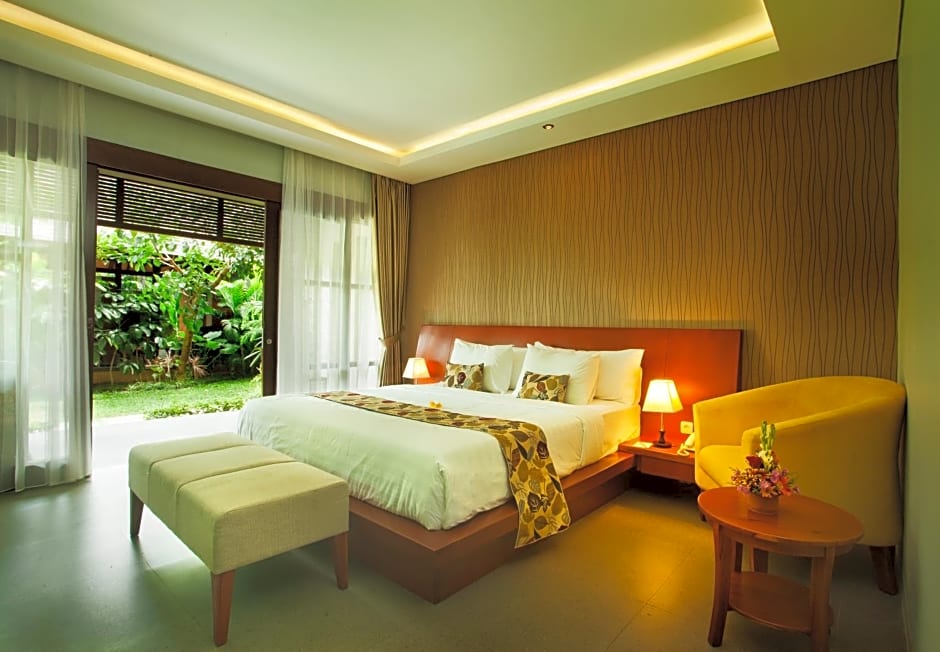 The Astari Villa and Residence