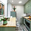 Art & Comfort Rooms
