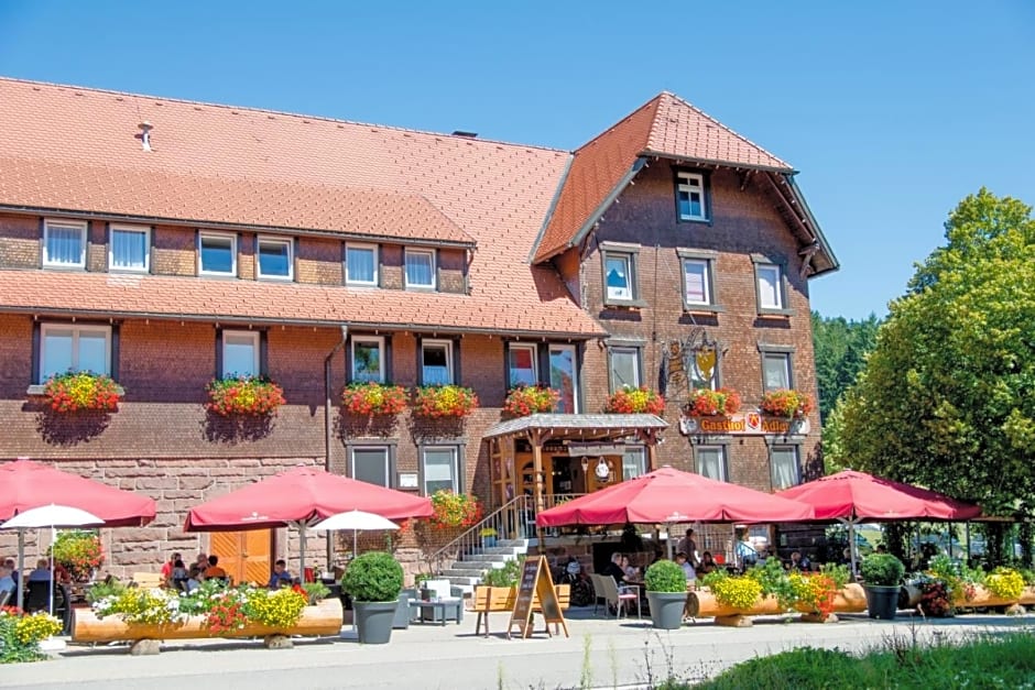Land-gut-Hotel Höhengasthof Adler