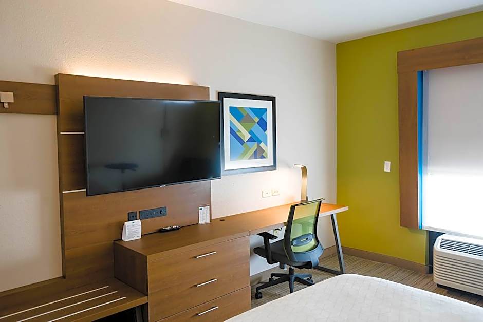 Holiday Inn Express & Suites Knoxville - Farragut by IHG