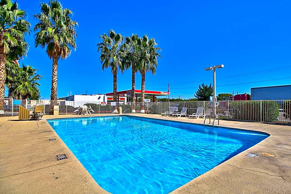 Motel 6-Nogales, AZ - Mariposa Road