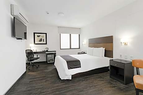 Superior King Room - Non-Smoking