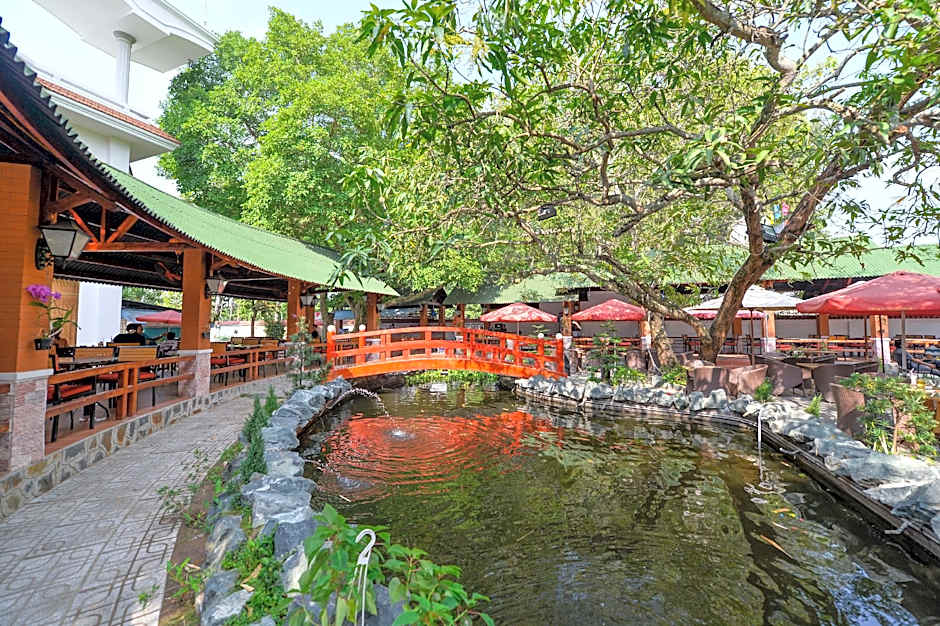 Hoa Binh 2 Hotel