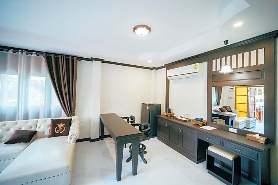 Huen Him Kong Hotel Phrae