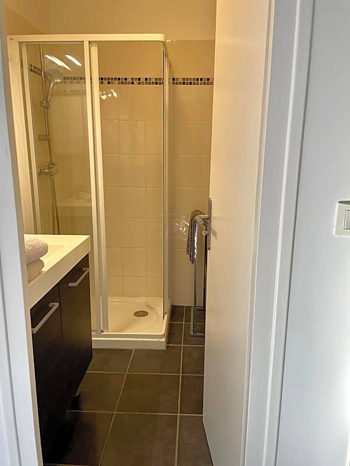 CAMP DE BASE SUR LE LAC DU BOURGET