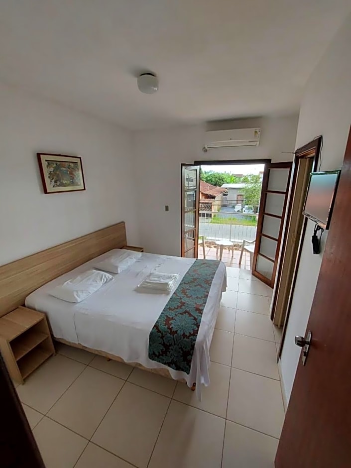 Golfinho Plaza Hotel