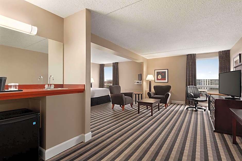 Royal Hotel Regina, Trademark Collection by Wyndham