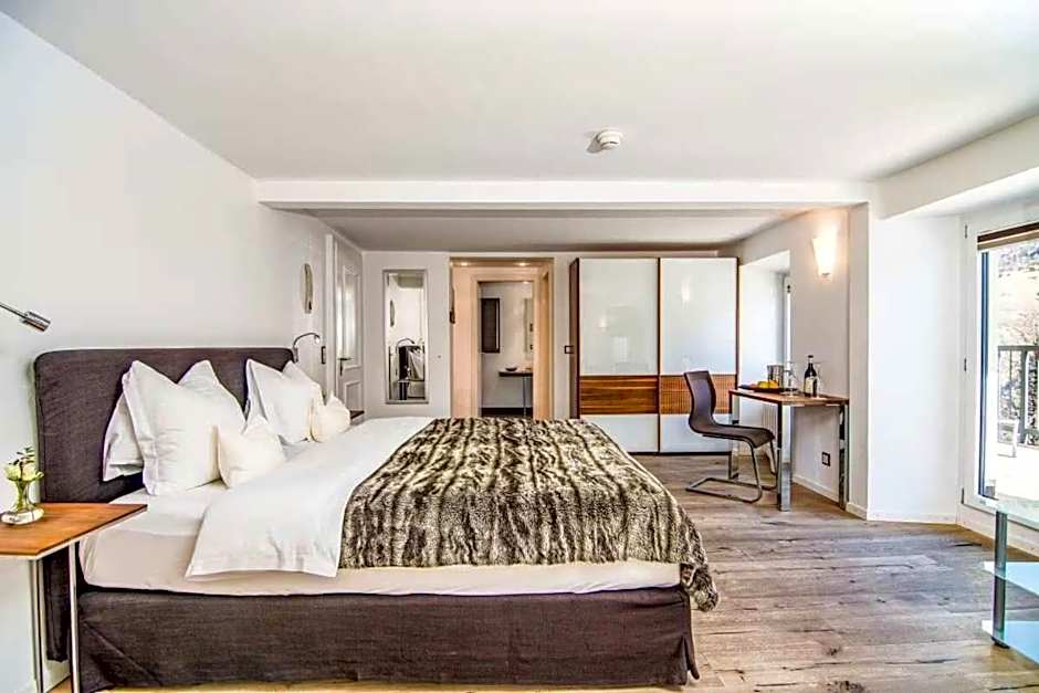 Waldhotel Fletschhorn Private Whole Hotel in Saas-Fee 360 Alpine Views & Sauna