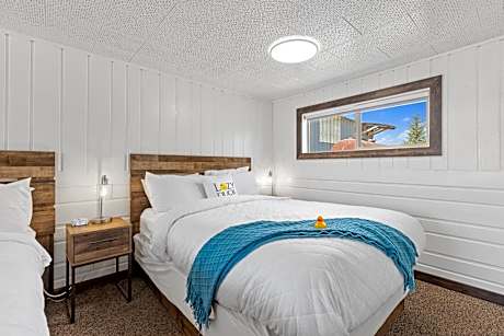 Standard Queen Room with Two Queen Beds
