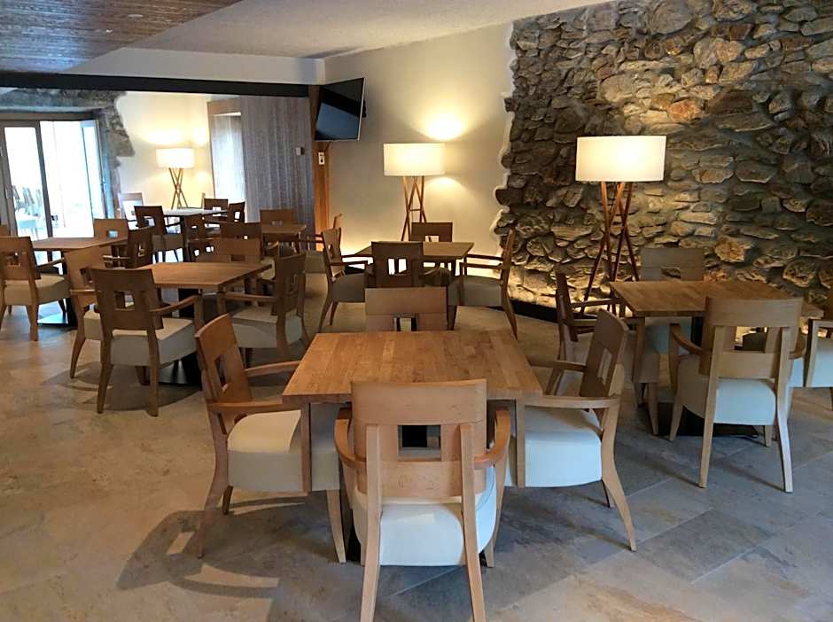 Palacio de Yrisarri by IrriSarri Land