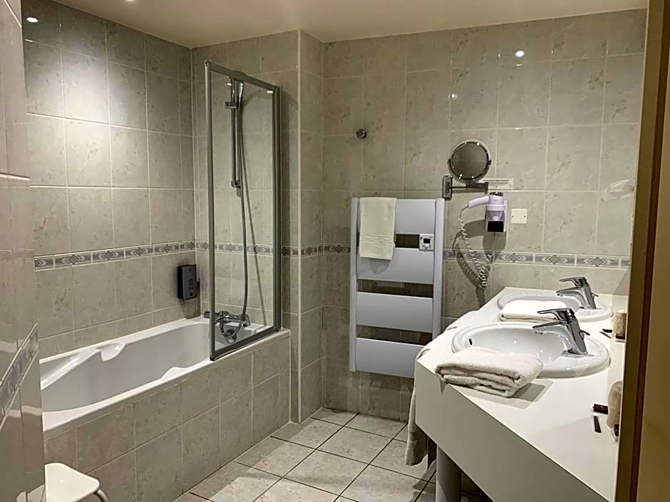 Logis Hôtel Restaurant Le Moulin de la Coudre