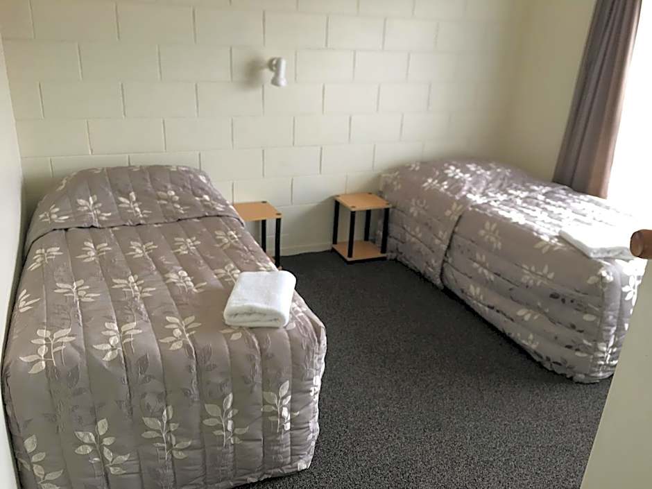 252 Beachside Motels & Holiday Park