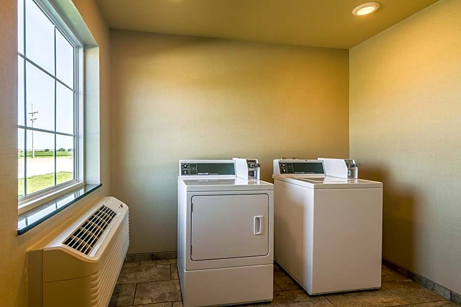 Cobblestone Inn & Suites - Lakin