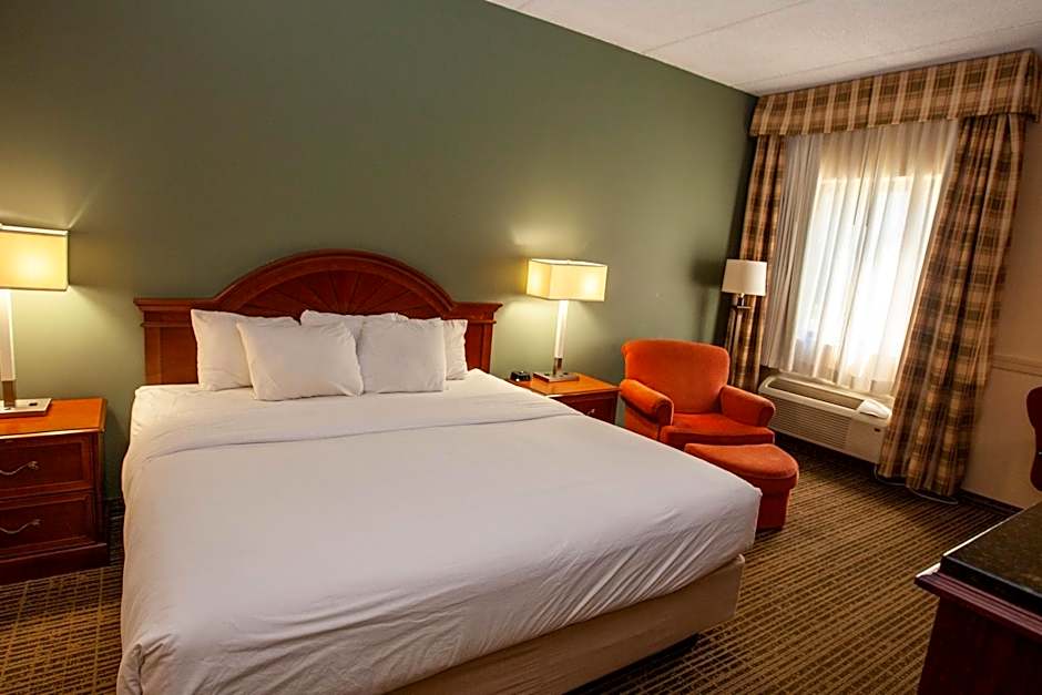 Baymont by Wyndham Knoxville/Cedar Bluff
