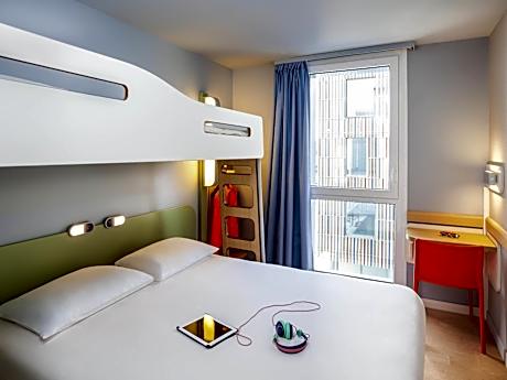 Double Room with Bunk Bed