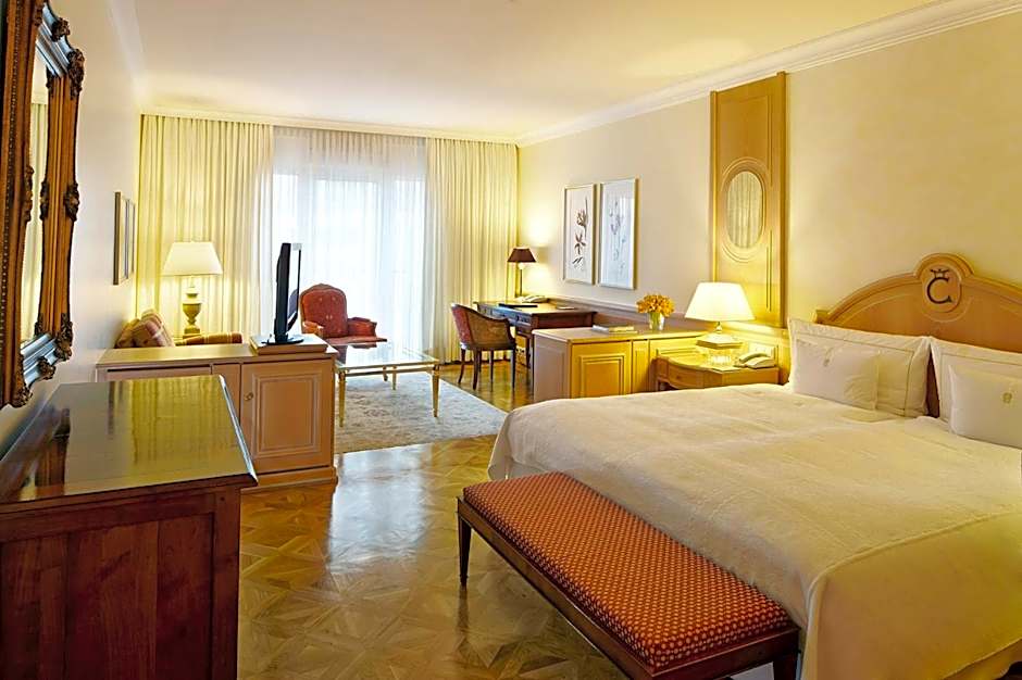 Photo 1 of 3 of Junior Superior Suite