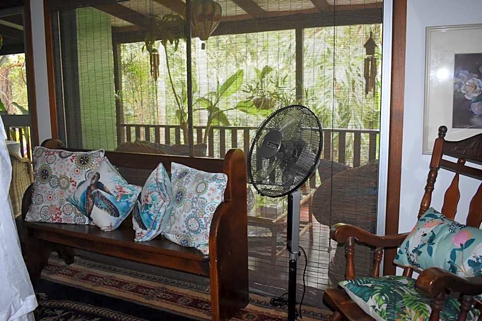 Oskar's Rain Forest Retreat