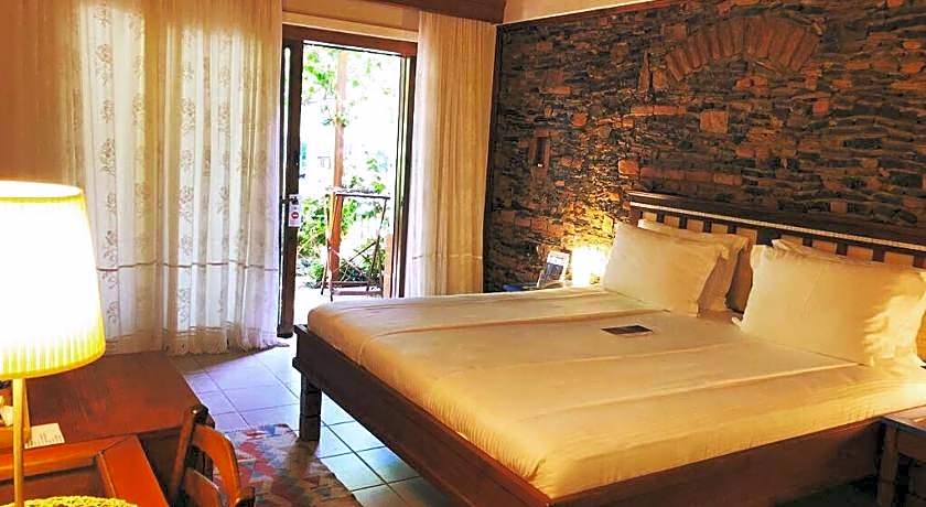 El Vino Hotel Suites