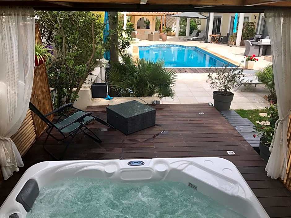 La Villa des Cèdres & SPA "réservée aux couples"