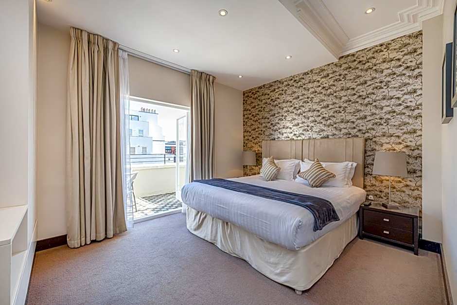 130 Queen's Gate Apartments