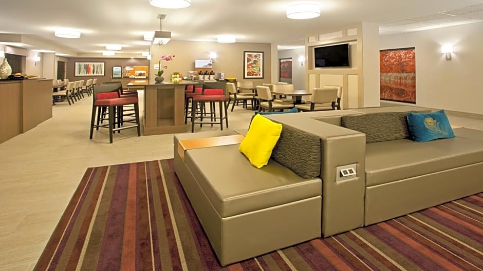 Holiday Inn Express Hotel & Suites Minneapolis - Minnetonka By IHG