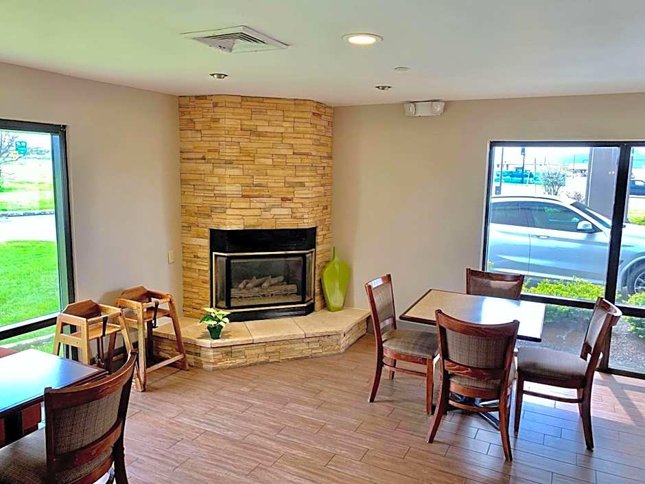 Country Inn & Suites by Radisson, Sandusky South, OH