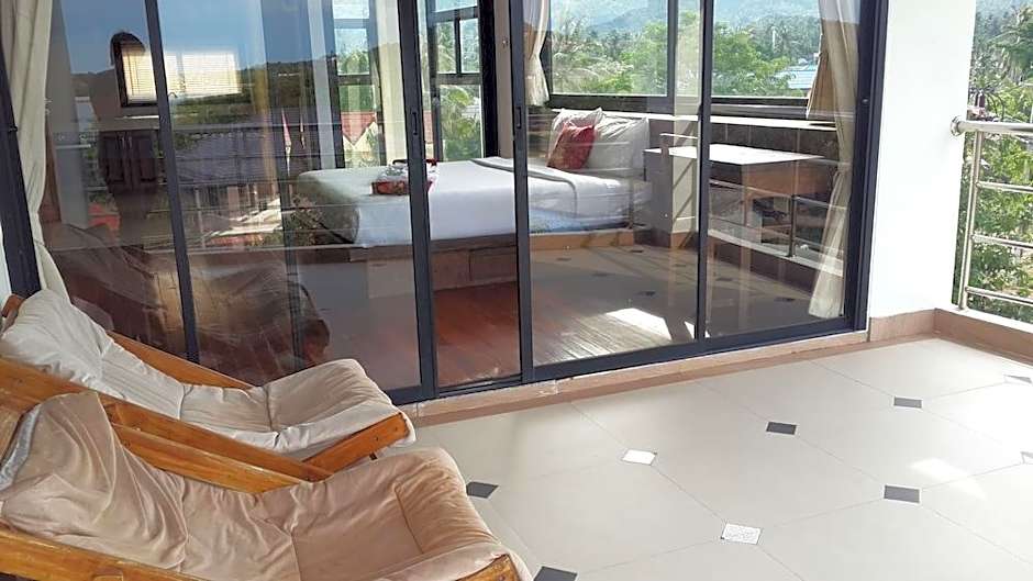 Chawenglakeview condotel 