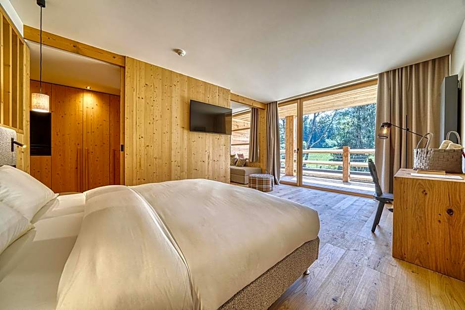 Photo 1 of 5 of Suite