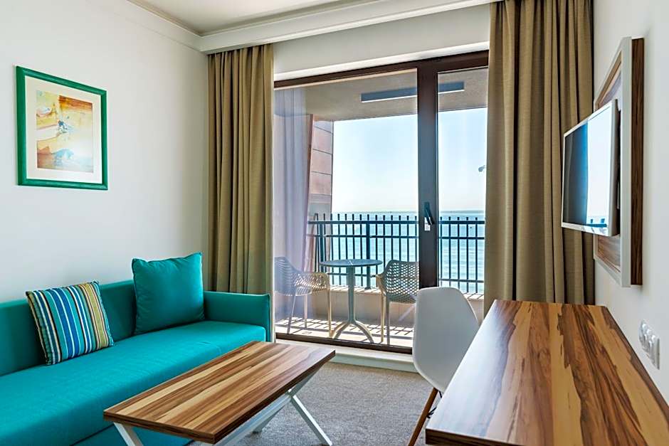 HVD Nympha Hotel - All Inclusive, Private Beach & Free Parking - Adults Only