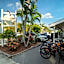 Seashell Motel and International Hostel