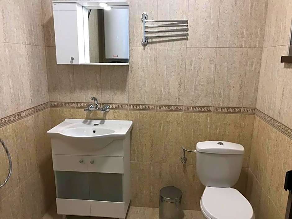 Семеен хотел Гингеръ