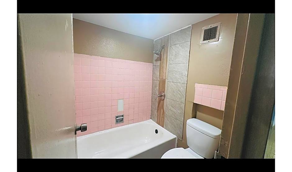 Hallmark Inn By OYO Fort Wayne