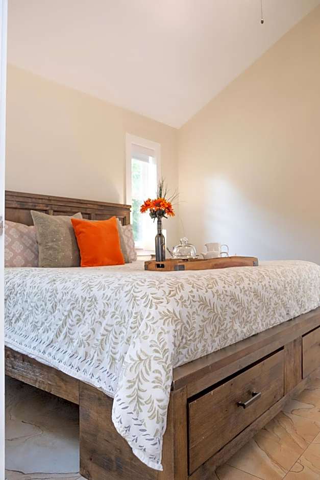 CHATHAM HOUSE Kelowna Bed & Breakfast