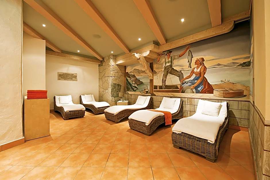 Parkhotel Wallgau 4 Sterne Superior Alpenjuwel mit Spa Genuss, Golf & Wellness in der Karwendel-Region Tradition trifft Eleganz im stilvollen Rückzugsort