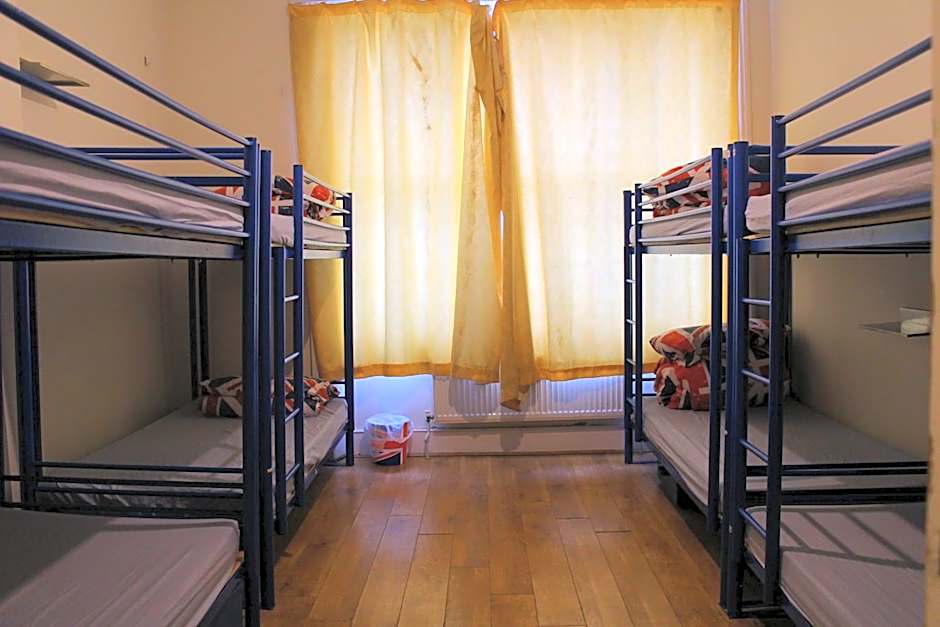 Saint James Backpackers