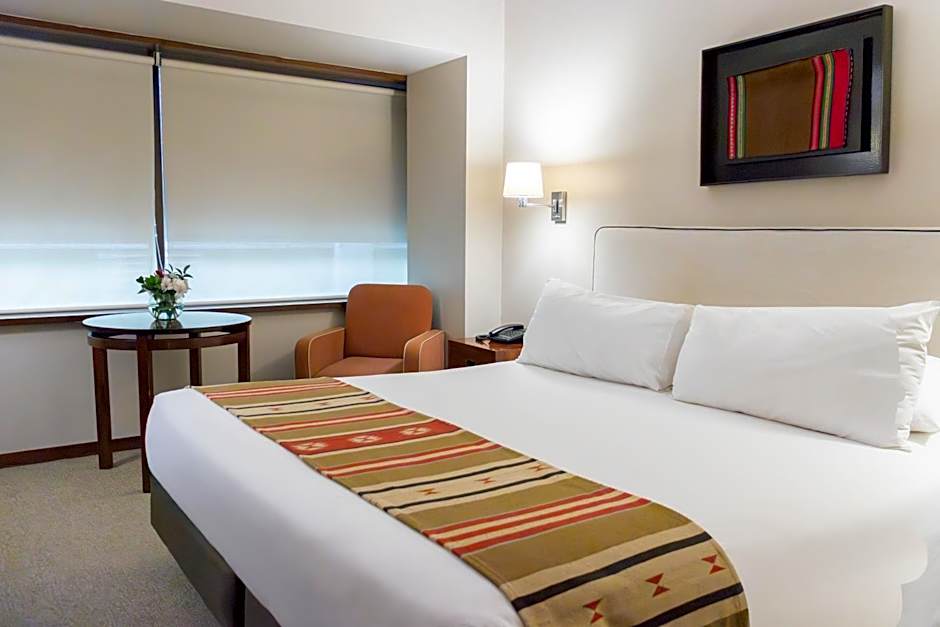 Hotel Almacruz and Convention Center