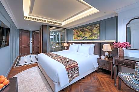 Junior Room with Mountain View