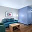 Garner Hotel Madison - Huntsville Airport by IHG