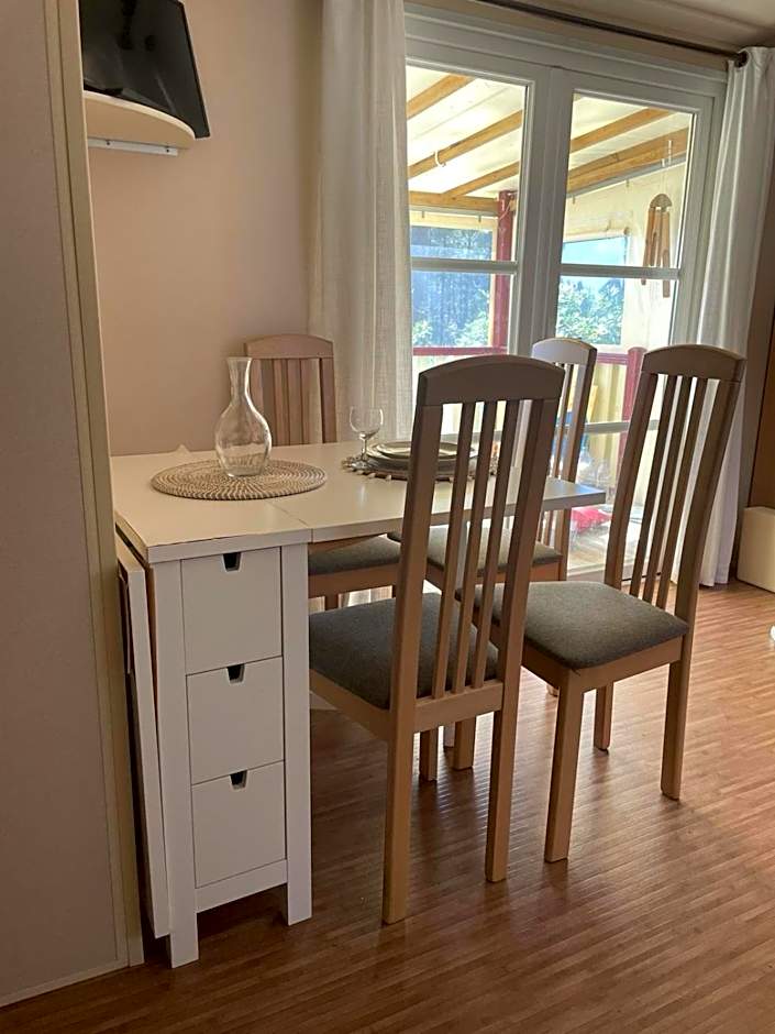 Maison mobilhome sans vis à vis au calme et en hauteur