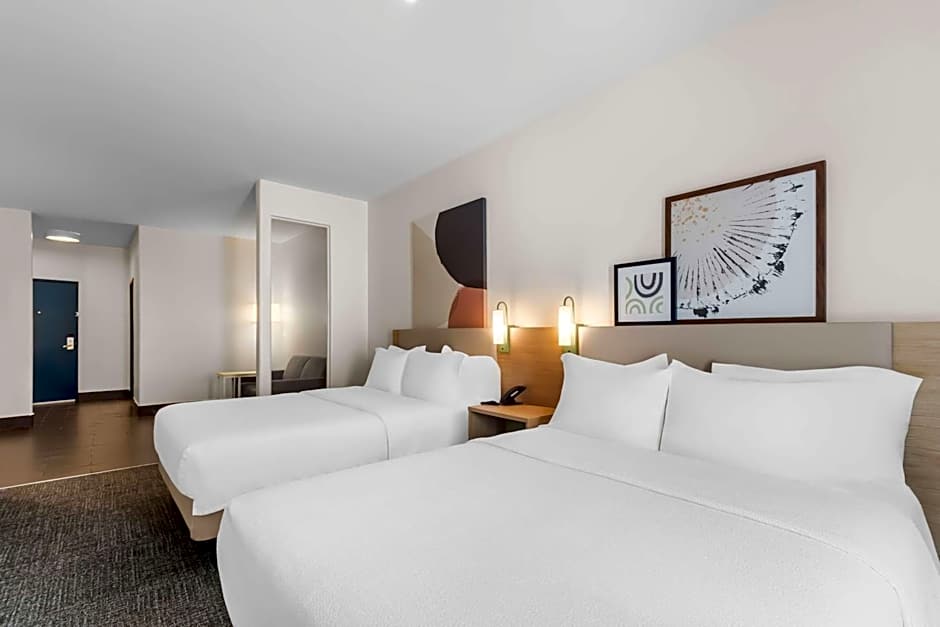 Spark by Hilton Pearland