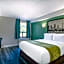 Super 8 by Wyndham Toronto East ON