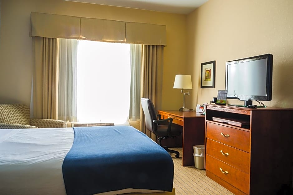 Holiday Inn Express Hotel & Suites Acme-Traverse City