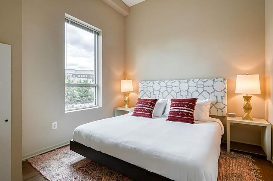 Mint House Greenville - Downtown